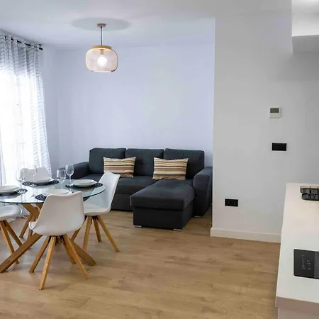 Mira San Basilio Апартаменти