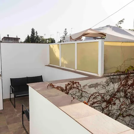 Mira San Basilio Apartment